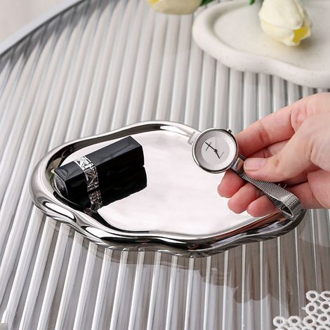 Plateau à bijoux ovale argenté, en céramique brillante, au design simple et moderne, idéal pour ranger vos bijoux et offrir. (1/5)