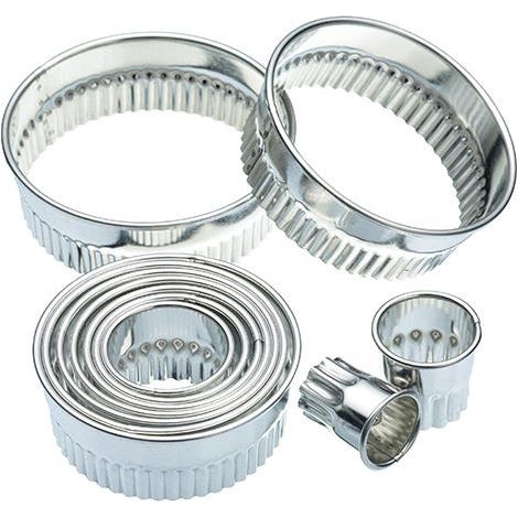 KitchenCraft Eleven Fluted Cutters With Metal Storage Tin