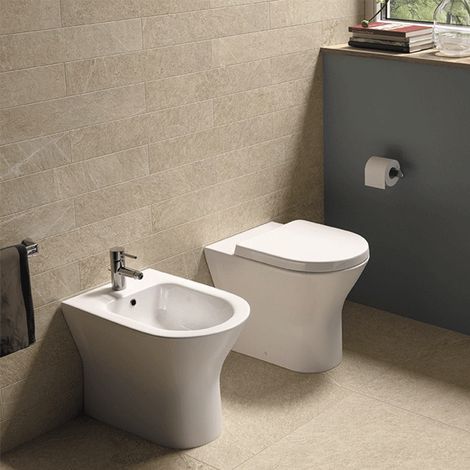 Sanitari filo muro Resort Rak Ceramics: WC, Bidet, Copriwater Bianco (1/3)