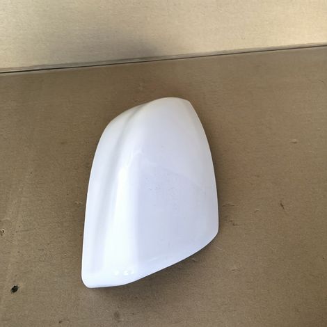 K6373-3RA0A is suitable for Nissan 2012 models, including the Sylphy, Tiida, and Teana L33, where the rearview mirror cover does not have a light. (1/4)