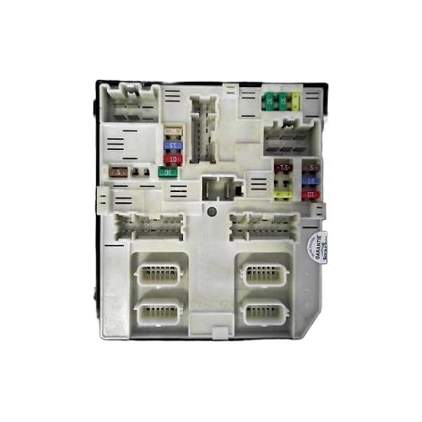 Boite A Fusibles RENAULT Megane III Ph2 2012-2014 [PRODUIT D'OCCASION]♻️284b63106r