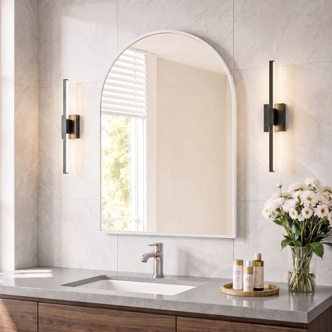 Miroir mural arqué 90x60 cm, miroir salle de bain, cadre aluminium renforcé incassable, style moderne, pour entrée et chambre, blanc (1/5)