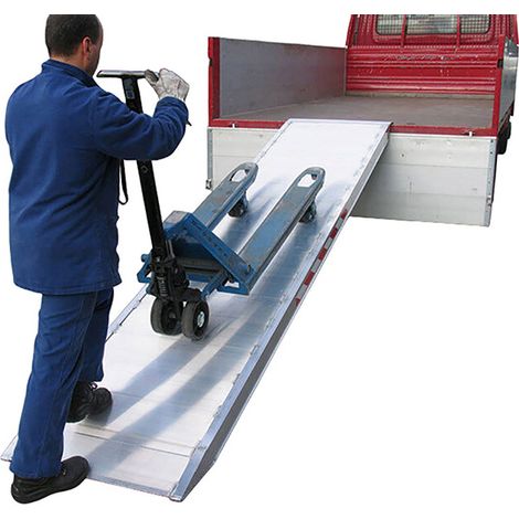 Lunghezza di rampa 1.00m - Larghezza: 0.69m - Portata 1000kg - Altezza raggiungibile 300mm - Prezzo unitario - MPC1000.750.1000U