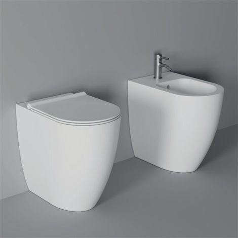 Sanitari Form filomuro rialzati senza brida cm. 54x35 con sedile