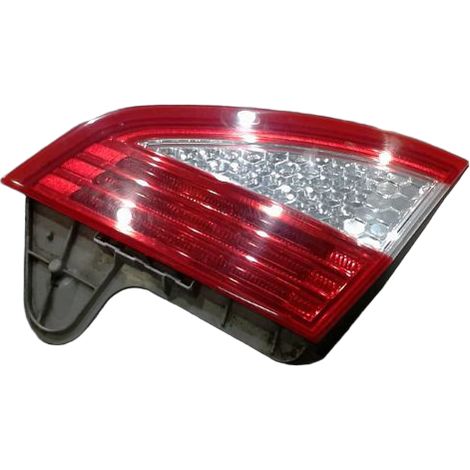 [PRODUIT D'OCCASION] Feu Arriere Interieur Droit FORD Mondeo ♻️ Ref Oe. 1486766 - Garantie à vie (1/3)
