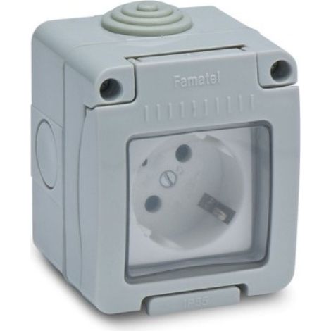 Base enchufe elec 10amp ip55 schuko tt est famat