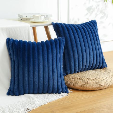Lot de 2 housses fausse fourrure rayée bleue 40x40 cm, douce et confortable (1/4)