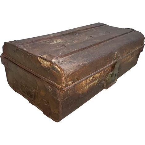 Maleta de metal acabado artesanal marrón 67x37x25h cm