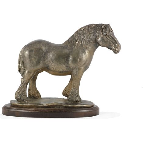 Cheval belge - une statuette représentant un cheval, une silhouette de cheval sur bois, un prix prestigieux du concours Art-Dog (1/5)