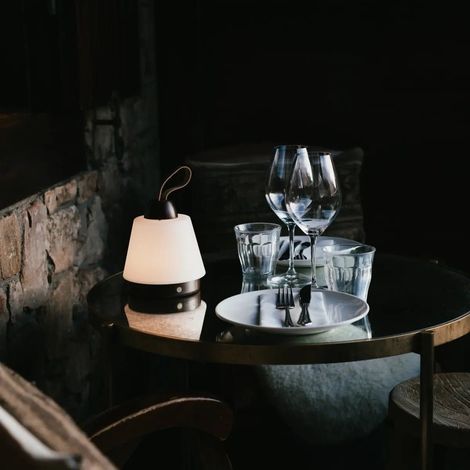 Lampe Rechargeable avec Anse en Cuir et Intensité Variable 3 Modes de Lumière Marron Foncé - PANGIVO (1/5)