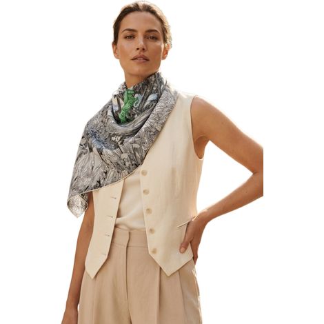 Foulard en soie « Crystal Valley » 70x70 - une vision futuriste dans un style fantastique (1/5)