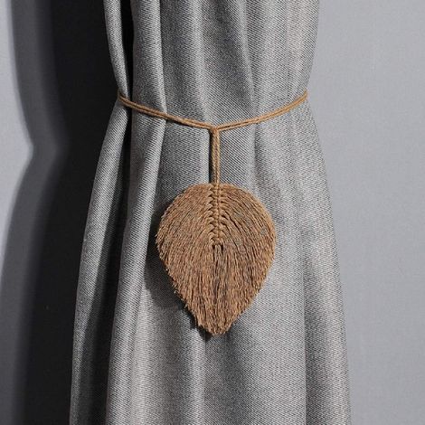 Lot de 2 embrasses de rideaux faites main, avec pompons, pinces et attaches décoratives. Embrasses de rideaux en corde de coton naturel, faites main, pour voilages et rideaux occultants. (1/5)