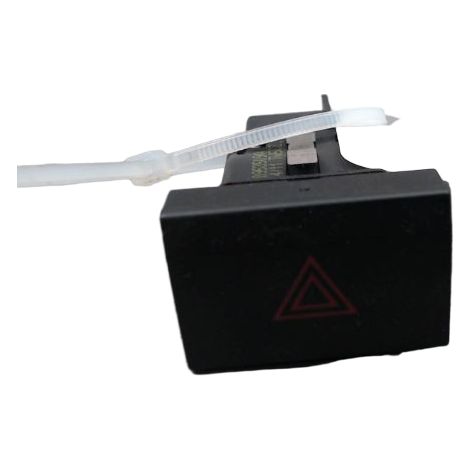 [PRODUIT D'OCCASION] Bouton De Warning VOLKSWAGEN Polo V Phase 1 (6r) 2009-... ♻️ Ref Oe. 6r0953509b - Garantie à vie (1/3)