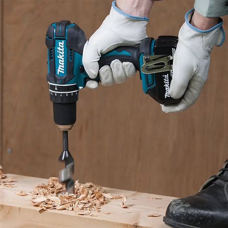 Makita – Perceuse visseuse à percussion 18V avec 2 batteries 3.0Ah – Technologie XPT pour protection contre l'eau et la poussière – DHP482SFE — vue 2