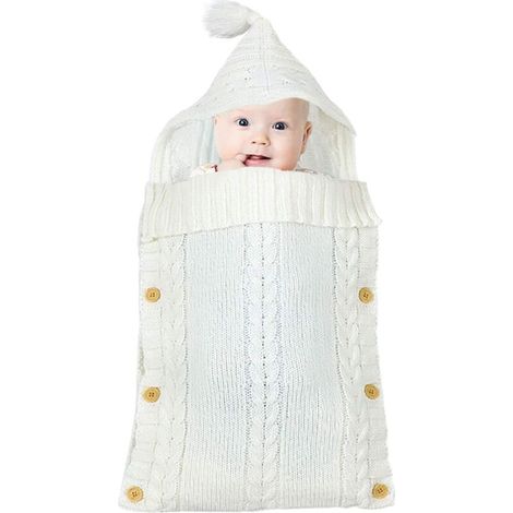 Gestrickte Babydecke mit warmem Fleecefutter (1/4)
