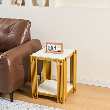 Table de nuit moderne avec 2 étagères, cadre en métal doré effet pailleté, table d'appoint aspect marbre, table basse MDF pour chambre, salon et entrée, blanc et or H55/L43/P40 cm (1/5)