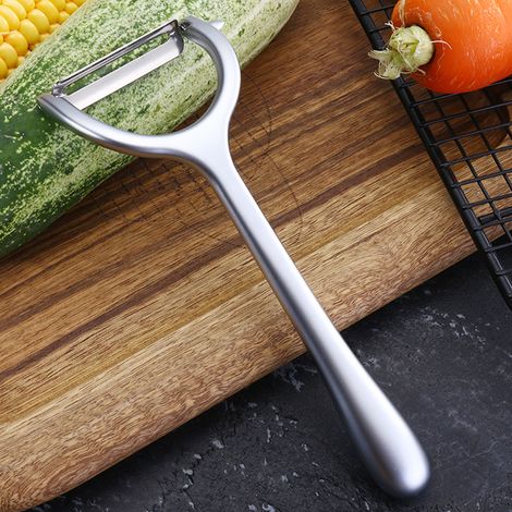 Épluche-légumes en Alliage de Zinc pour Pommes de Terre et Carottes - Outil de Cuisine (1/5)