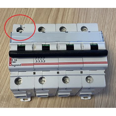 Disjoncteur 16A 4P courbe C 50kA (déclassé choc) largeur 6M LEXIC DX-L25000 LEGRAND 007144 (1/5)
