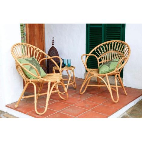 Conjunto mesa auxiliar Arie y 2 sillones Famke - talla