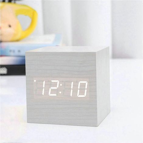 Réveil numérique LED, horloge cube en bois, horloge de table en bois, réveil en bois, réveil à commande vocale (1/4)