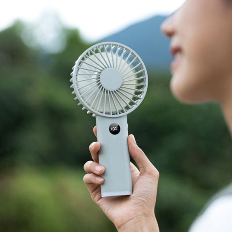 Ventilateur portable rechargeable USB multifonction avec lumière nocturne, 100 niveaux de vitesse réglables via molette, batterie intégrée 3600 mAh, coque en plastique ABS/PP, couleur vert glace, livr (1/5)