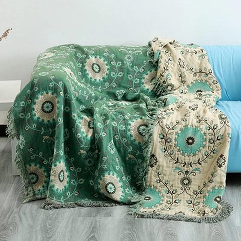 Weiche atmungsaktive Ganzjahresdecke als Sofaüberwurf und Reisedecke