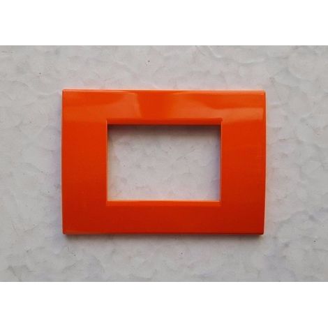 TrAdE Shop Traesio - Placca Placche Placchete Compatibili Living Light In Abs 3 4 7 Posti Colorate - Arancione -3 fori -