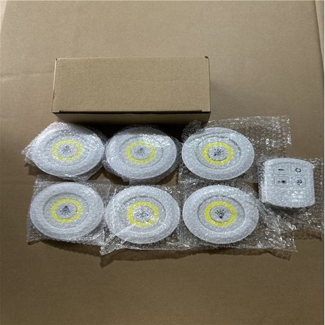Lot de 6 lampes LED sans fil intelligentes sous meuble, éclairage nocturne COB avec télécommande (1/4)
