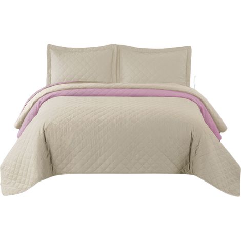REA – Couvre-lit Tutumi Inez 220x240 cm – Polyester beige et rose – Design embossé élégant – Garantie 24 mois