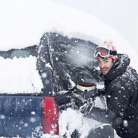 Grattoir à glace Pelle à neige Pare-brise Dégivrage Auto Hiver Nettoyage Outil Déneigeur Vitres Voiture Camion (1/5)