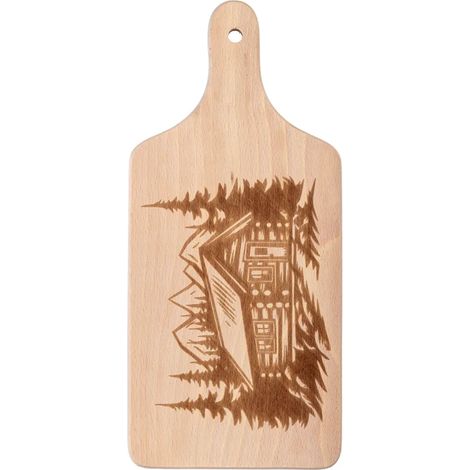 Tabla de cortar de madera con una cabaña de montaña grabada. (1/3)