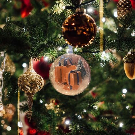 3,15 Zoll große Mini-Weihnachtsdekoration mit bunten PVC-Schleifen, lustige Mini-Dekoration für Weihnachten und Halloween, Stil 5 (1/5)