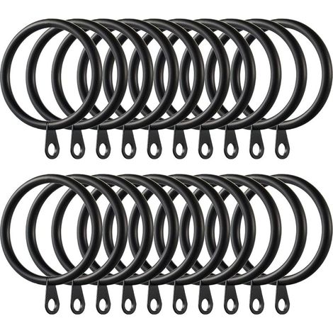 Support de tuyau d'arrosage en deux parties, compatible avec les piscines hors sol de 30 et 38 mm. Résistant aux perforations, aux déchirures et à l'étirement. (1/5)