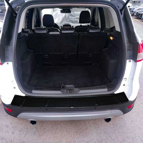 OMAC Ladekantenschutz für Ford Kuga 2012-2019 Acryl glänzend schwarz (1/5)