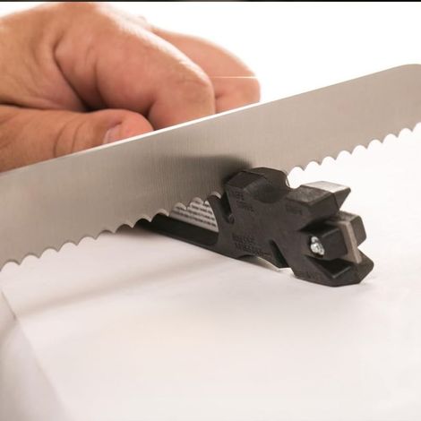 Affûteur de couteaux de cuisine, outil créatif 4 en 1, affûteur de couteaux de poche portable, outil efficace, convient aux haches et aux houes. (1/5)
