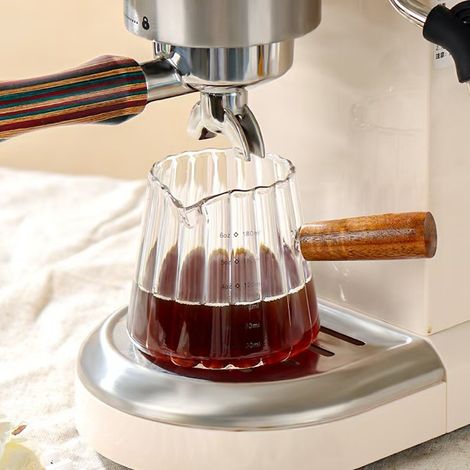 Pichet à café verre borosilicate 180 ml à stries verticales, poignée bois, graduations oz/ml, bec verseur, doseur espresso lait, micro‑ondes interdit (1/5)