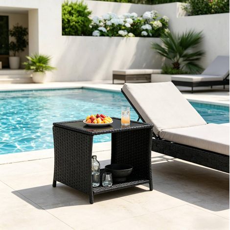 Tavolino da giardino 45x45x40 cm nero in rattan PE, metallo e vetro con vano portaoggetti (1/5)