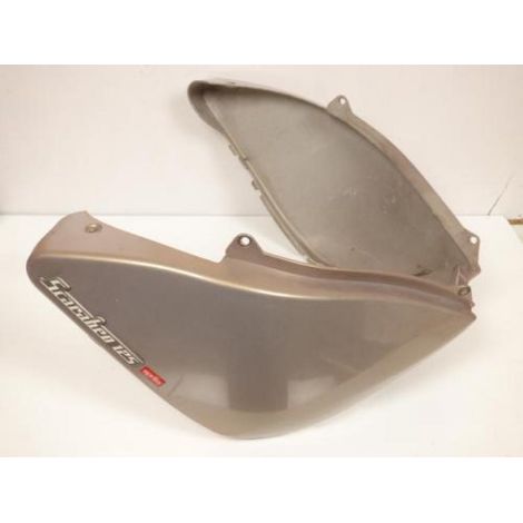 [PRODUIT D'OCCASION] Coque arrière origine pour scooter Aprilia 125 Scarabeo DIS103237 (1/2)