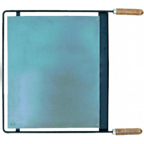 FPLUS plancha barbac.hierro 46.5x41 , Fabricada en hierro con mangos de madera aislantes del calor.