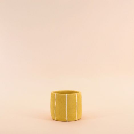 Cache-pot en ciment jaune lignes blanches 10cm (1/4)