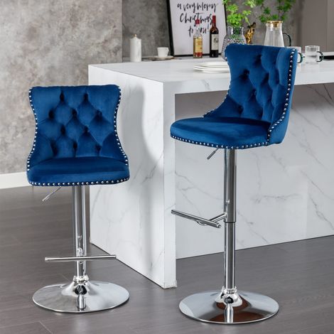 Lot de 2 tabourets de bar pivotants velours bleu piètement chrome réglables avec dossier capitonné (1/5)