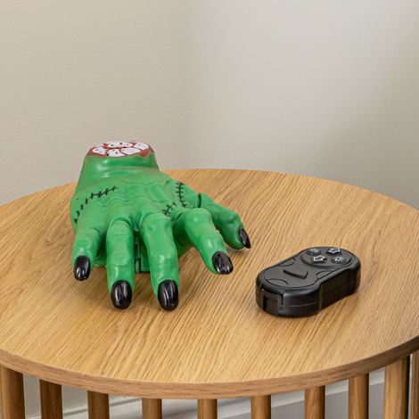 17cm Battery Powered Green Grizzly Moving Halloween Hand with LEDs (1/5)
