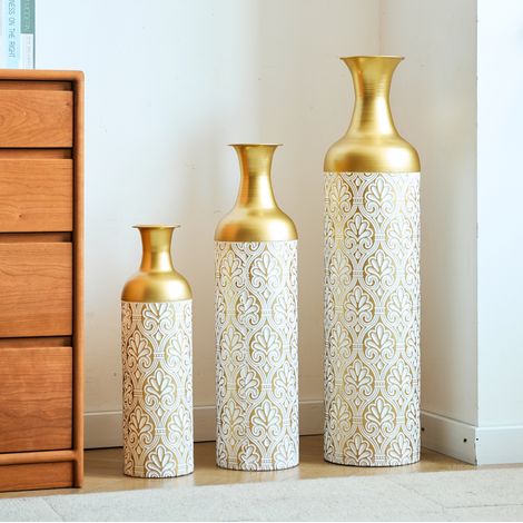 Bodenvasen 3er-Set aus Metall, Gold und Weiß, 50/66/83 cm, OKMYHOME (1/5)