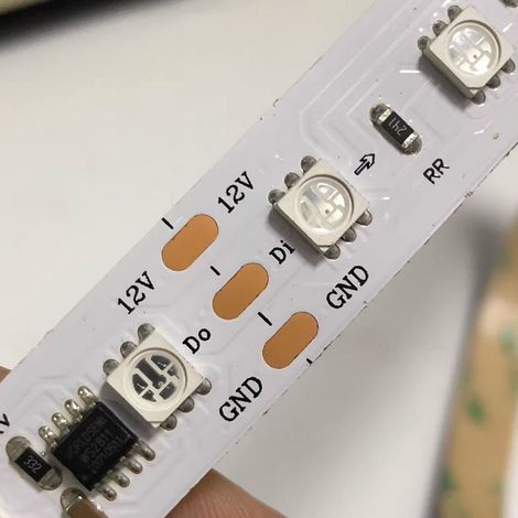 12V 15mm power supply solving the voltage drop problem WS2811 RGB lighting with 60 LEDs 15-meter range for power supply recharging at both ends.