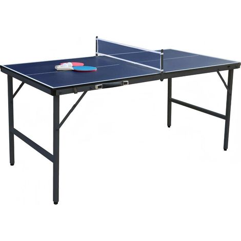 Klappbarer Tischtennistisch mit Netz, Schlägern und Bällen