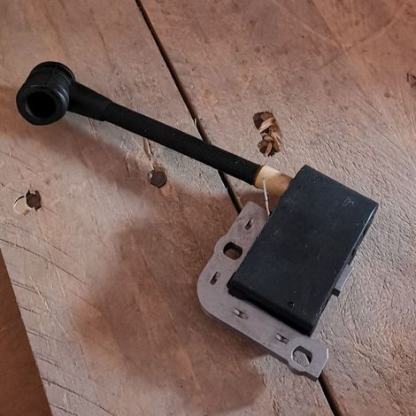 Emak OLEO MAC 947 952 GS520 2501001R Hochspannungszündspule, Zünder, geeignet für OLEO Kettensägen. (1/4)