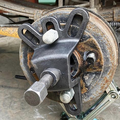 Kit d'extraction de tambour de frein arrière pour tricycle (4 trous) : extracteur de pot d'essieu arrière, extracteur de moyeu de roue, kit de démontage et d'entretien à faire soi-même. Usage domestiq (1/4)