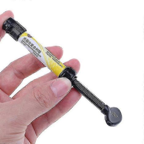 Seringue dentaire Denfil universelle pour résine composite photopolymérisable, teinte HFMQV (1 pièce) (1/5)