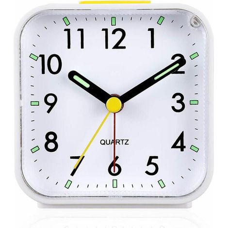 Réveil analogique silencieux, sans tic-tac, fonctionnant sur piles, avec fonction snooze et lumière, facile à régler pour les seniors (1 pile AA) - Blanc