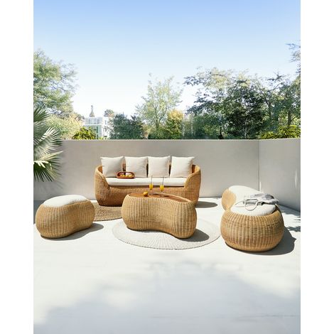 Banua - Salon de jardin en rotin tressé avec canapé, pouf et table basse (1/3)